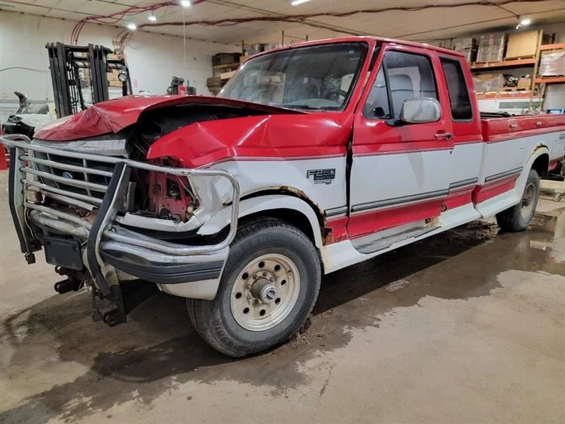 Driver Quarter Glass From 8501 GVW Fits 92-97 FORD F250 PICKUP 570484 - Image 3 of 4