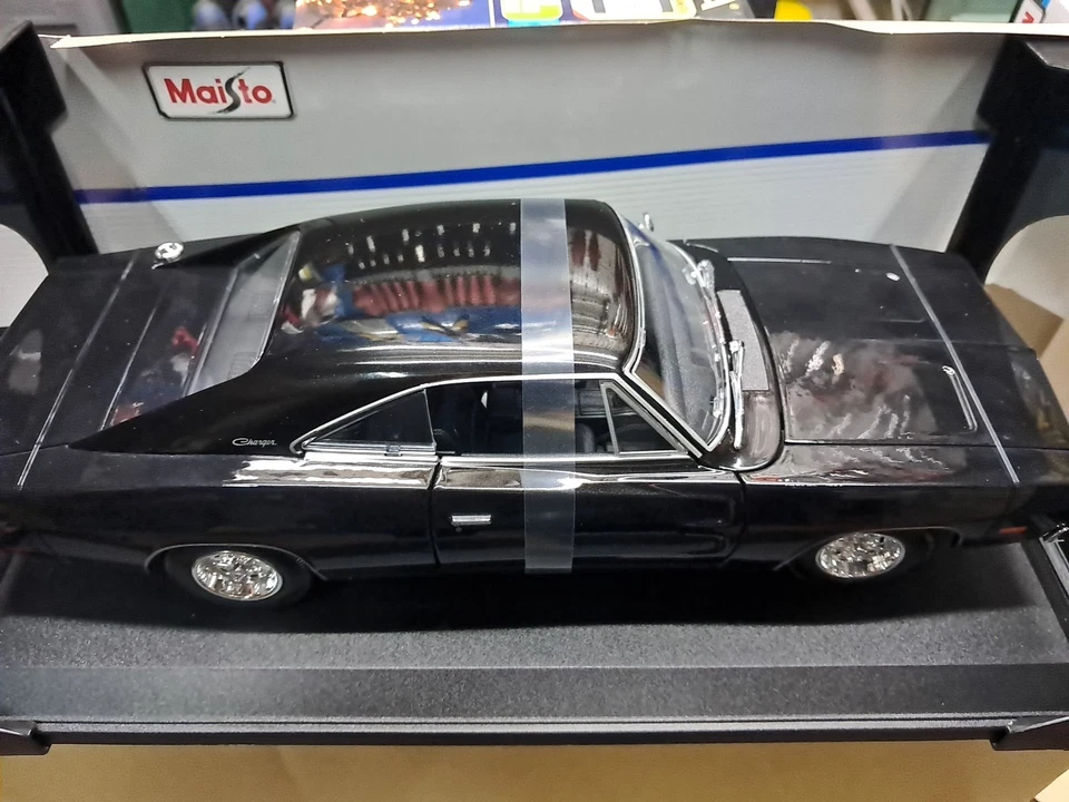 Maisto Dodge Charger R/T 1969 1/18 - Immagine 4 di 4