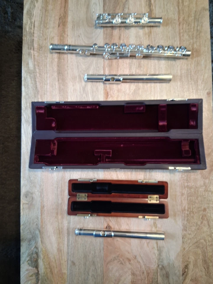 Muramatsu DS Open Hole Flute Excellent Condition!! Plays Beautifully!! - Image 4 of 4