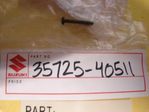 TAPPING SCREW