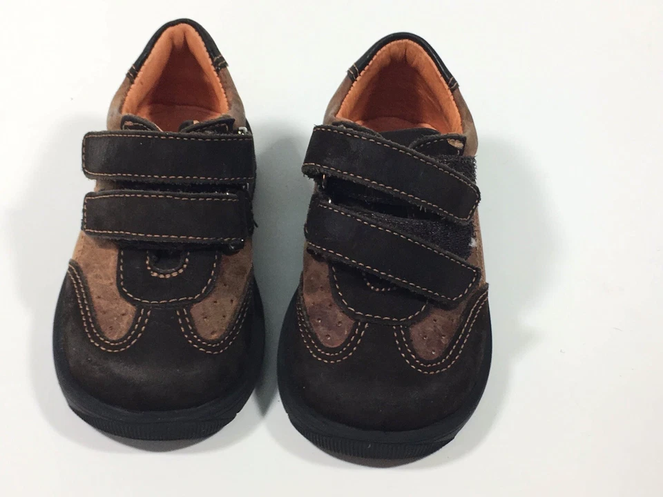 Zapatos Umi marrón niño talla 5/20 Foto 2 de 4