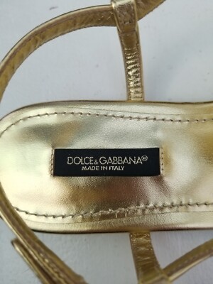New With Box. Dolce & Gabbana Oro Chiaro Devotion Gold