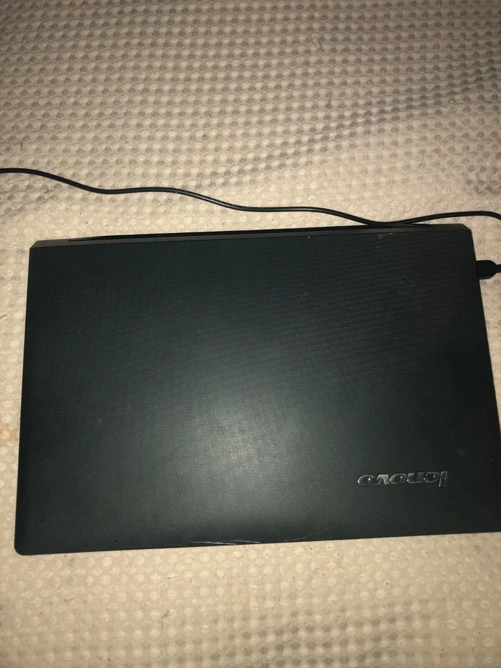 lenovo laptop, great condition with charger - Image 2 of 2