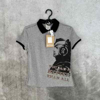 JOHN GALLIANO Y2K NEWSPAPER GAZETTE GRAY POLO SHIRT KENDALL JENNER SIZE S