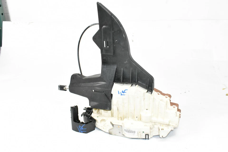 Mercedes-Benz CL550 2010 - pestillo de puerta delantera derecha - 2217205835 con llave-Go Foto 2 de 4