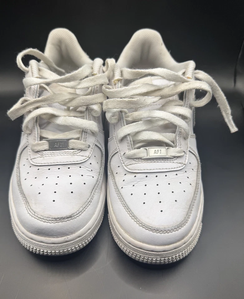 Youth Nike Air Force 1 Low TRIPLE WHITE Shoes Sneakers #314192-117 Size 5.5Y - Image 3 of 4