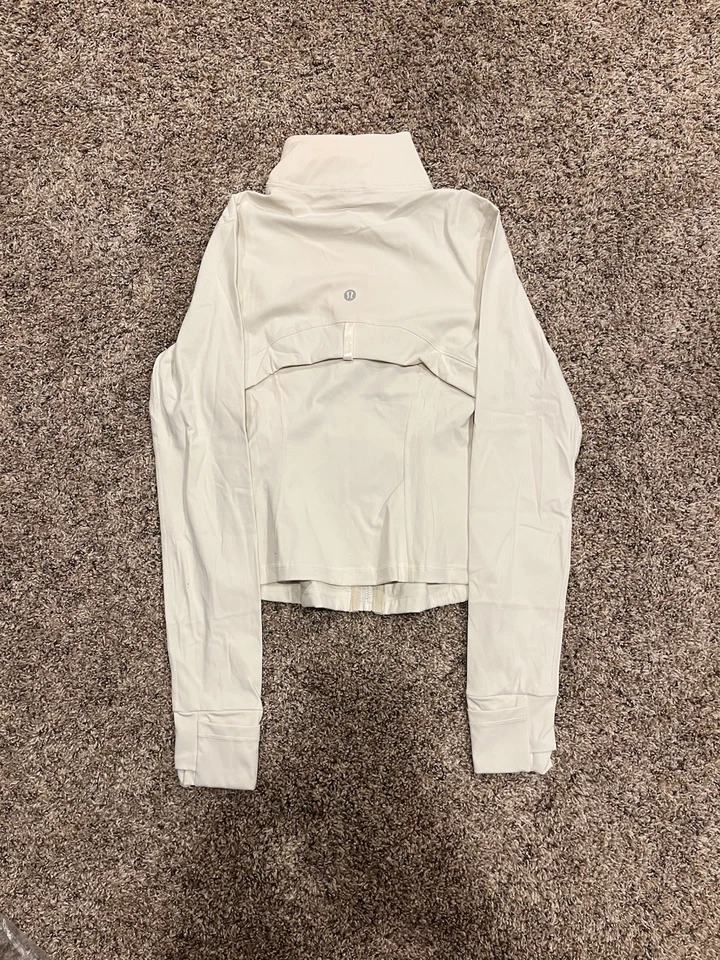 Chaqueta recortada Lululemon Define, blanca para mujer, cremallera dorada talla 4 Foto 3 de 4