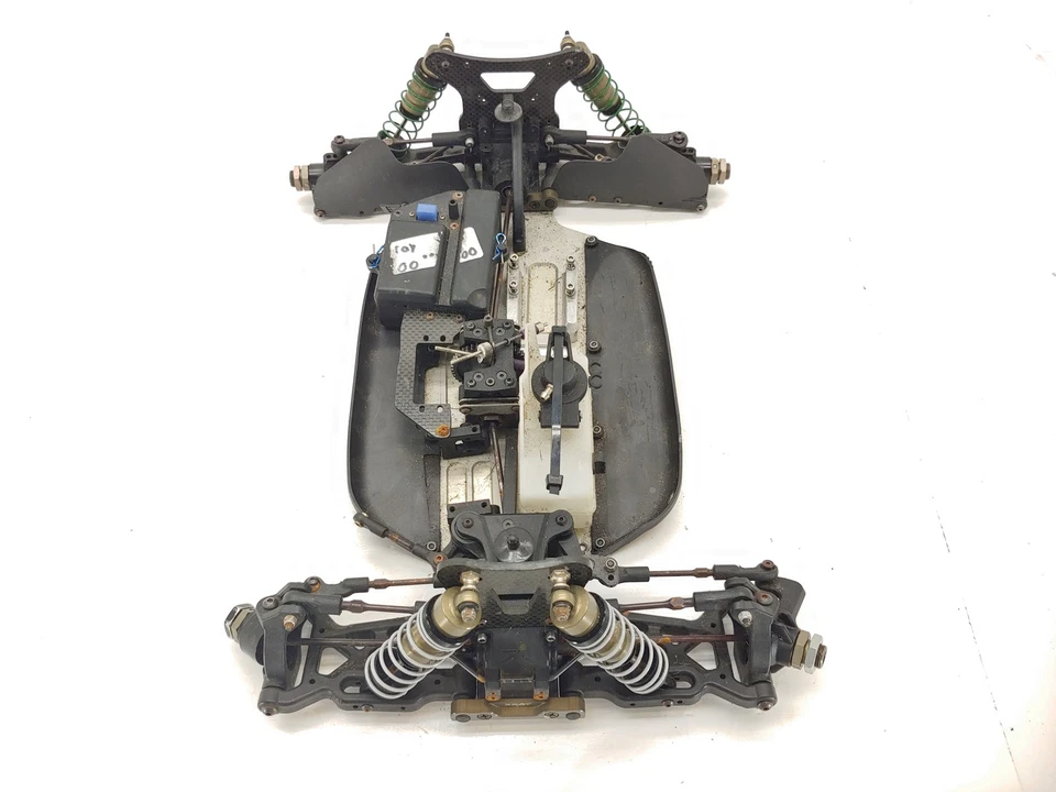 Xray X-Ray XB8 2016-2018 1/8 Nitro RC Racing Buggy Roller Slider Chassis Used - Image 2 of 4