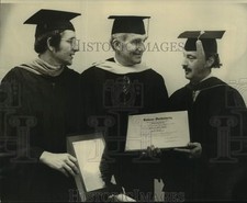 1976 Press Photo Graduates of Tulane University's Business Administration School
