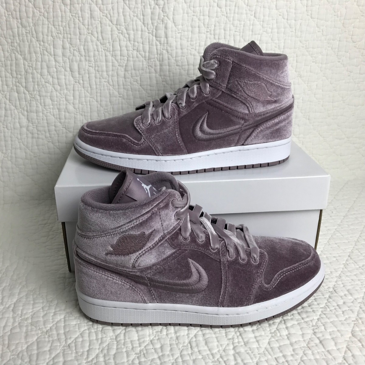 関税込◆NIKE Air Jordan 1 Mid エア ジョーダン ベルベット Nike Women's Air Jordan 1 Mid 