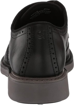 Cole Haan Men display picture 2