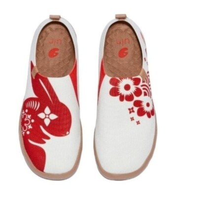 Womens UIN Slip On Shoes Knitted Upper Bouncing to New Year Size 7 NWT