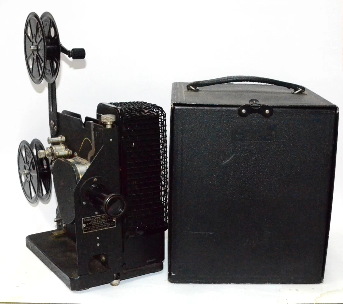 KODAK 16mm映写機 KODASCOPE MODEL E コダック レトロ Kodak 16mm Vintage Movie Projectors for sale | eBay