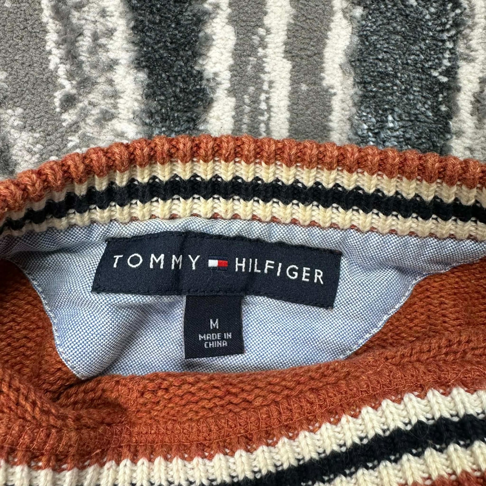 VTG Tommy Hilfiger 2000s Y2K Orange Oversized Medium Crew Neck Knitted Jumper image 3