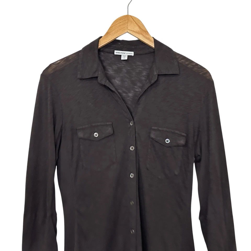 Blusa James Perse feminina mistura de linho com botões tamanho 2 EUA marrom pequeno manga 3/4 EUA - Imagem 3 de 4