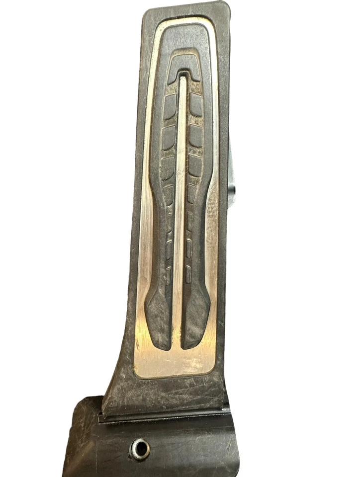 BMW M550I G30 XDRIVE 2018-2020 piso izquierdo acelerador acelerador pedal de gasolina almohadilla OEM Foto 2 de 4