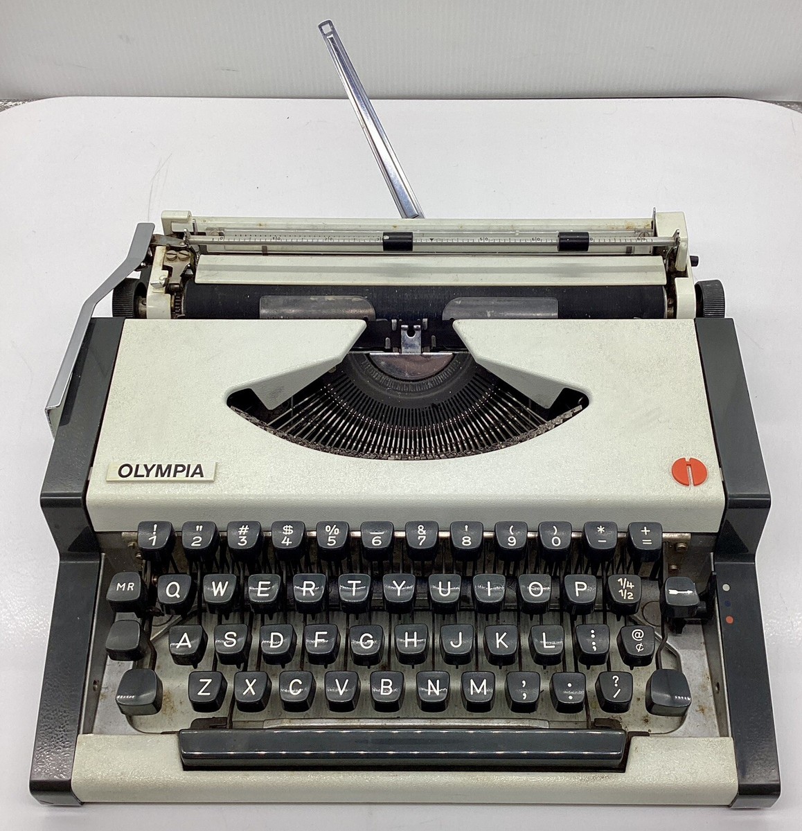 Vintage Olympiette Typewriter Working Condition With Case | eBay