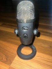 Blue Yeti Nano Black Premium USB Multi-Pattern Condenser Microphone for PC  Mac