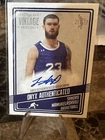 2021-22 Onyx Vintage - Autographs #VASM Sandro Mamukelashvili (AU, RC)
