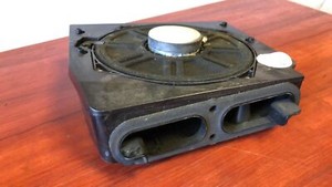 BMW 5ER E60 RECHTE SEITE ZENTRA SUBWOOFER LAUTSPRECHER 6929100 6929101