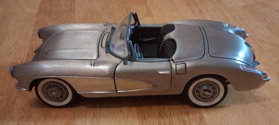 Franklin Mint 1957 Corvette Fine Pewter 1129/9500 1/24th Scale Car.