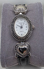 Vintage Geneva Women's Quartz Watch Heart Lugs Silver Tone Black Leather RUNS Ne — photo 1