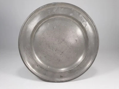 Assiette ÉTAIN fin XVIIIème / poinçon à identifier JF St Allemagne - Photo 1/4