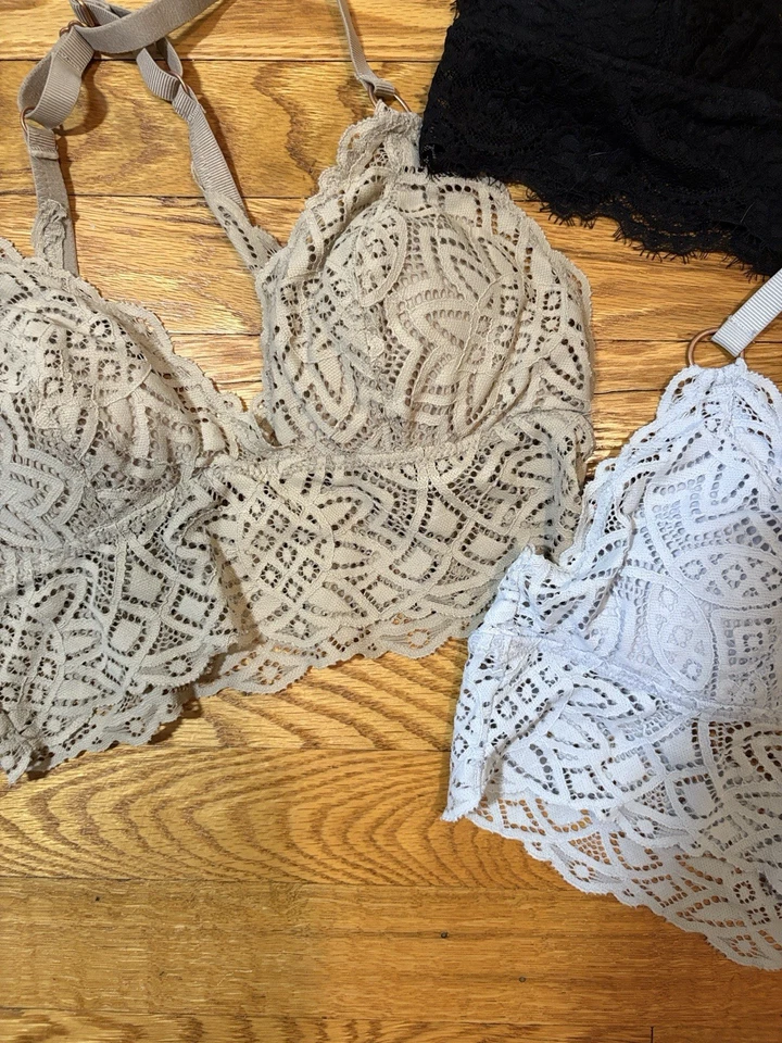 Aerie Women's Cream/black/tan Lace Bralette Size Small - Image 3 of 4