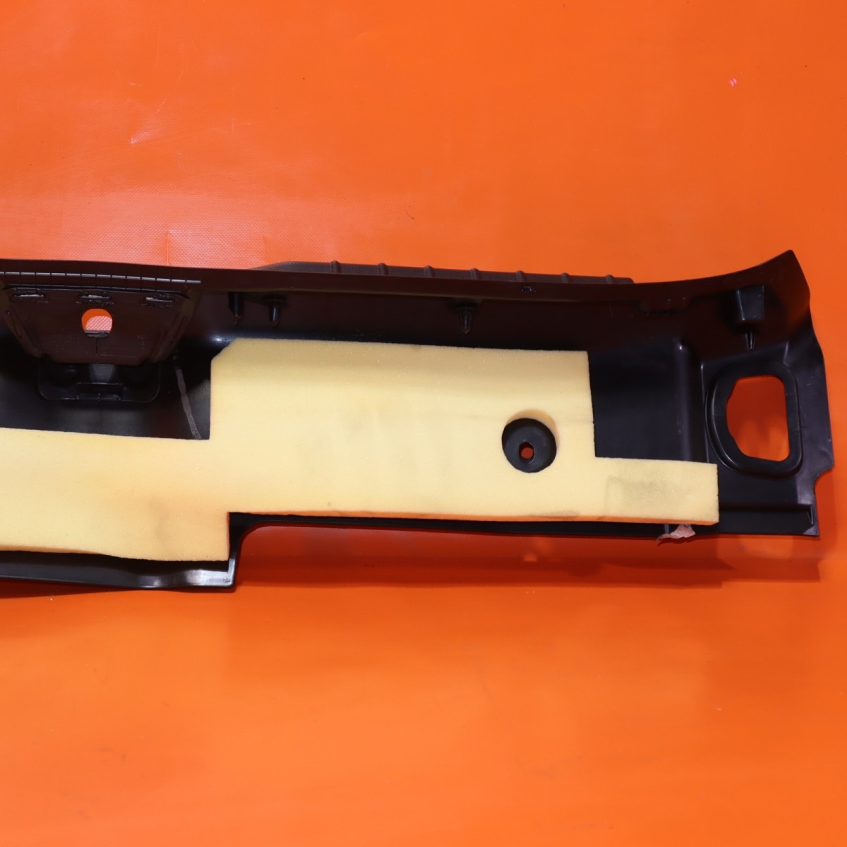 MASERATI GHIBIL TRUNK SILL SCUF PLATE 2014 2015 2016 2017 2018 2019 670040731