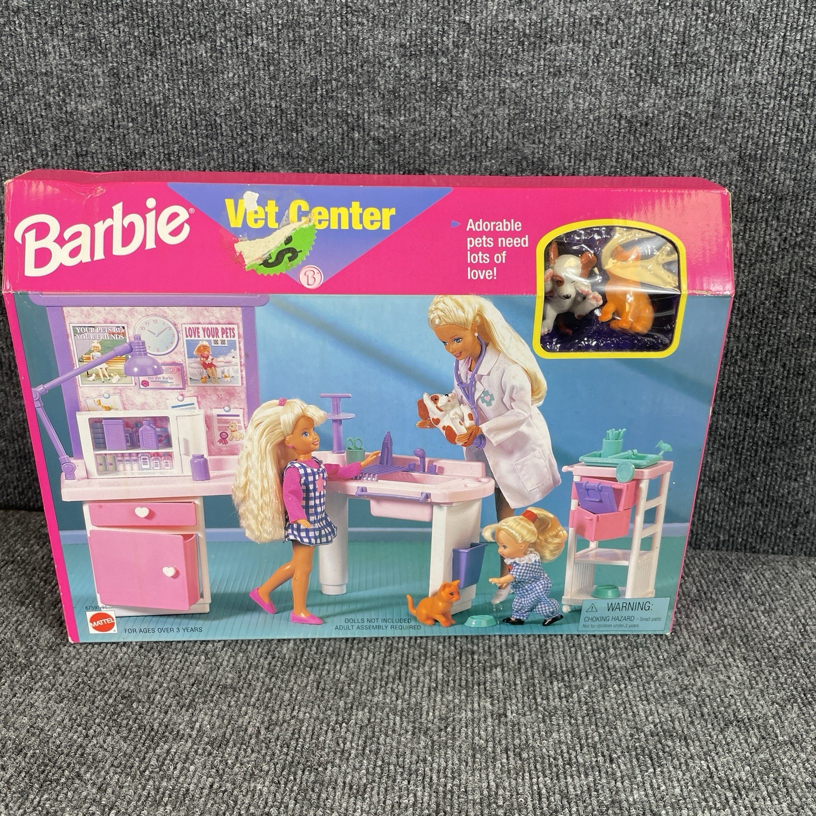 1998 Barbie Vet Center Play Set Veterinarian Mattel 67597-91