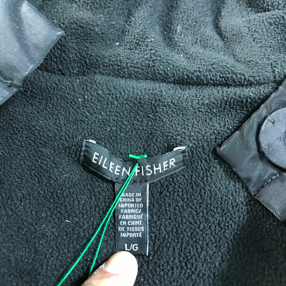 Chaqueta cortavientos Eileen Fisher para mujer grande con capucha a presión negra informal para dama Foto 4 de 4