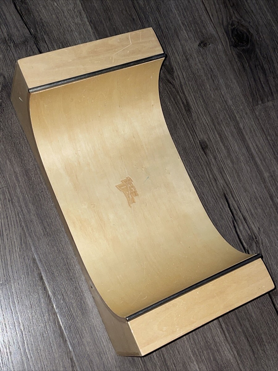 Tech Deck Spin Master 2011 Wood SK8 Parks Real Wood Half Pipe Board Ramp  Rare