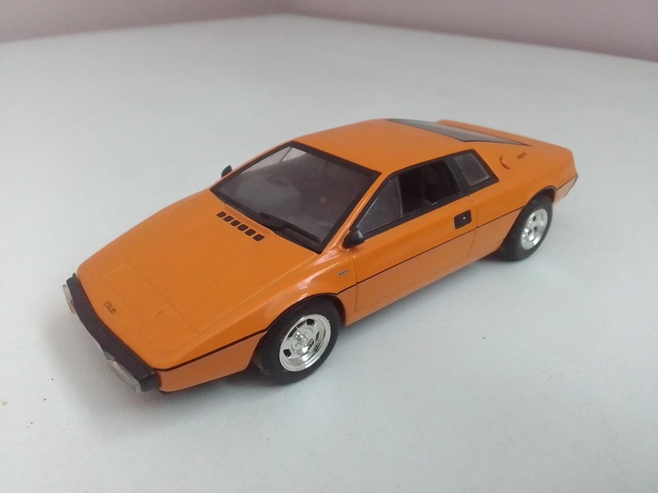 Minichamps Lotus esprit 1/43 - Image 2 of 4