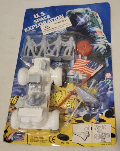 Vintage Hing Fat U.S. Space Exploration Playset w/ Plastic Figures #921, Sealed