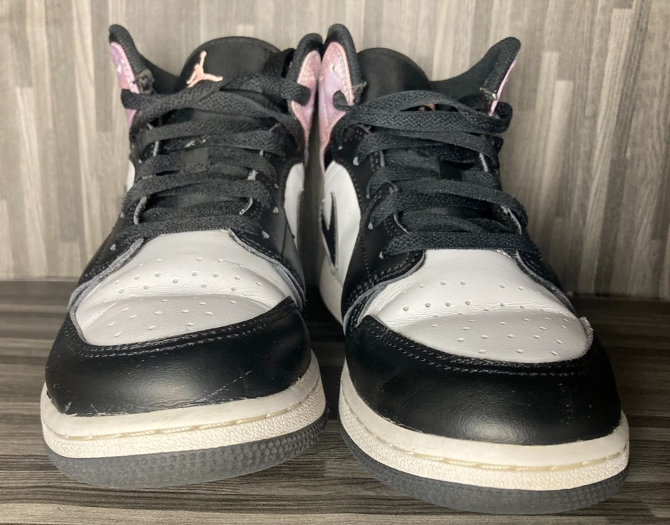 Nike Air Jordan 1 Mid SE GS Negro Blanco Iridiscente DM6216-001 Talla 6Y Para mujeres 7.5 Foto 3 de 4