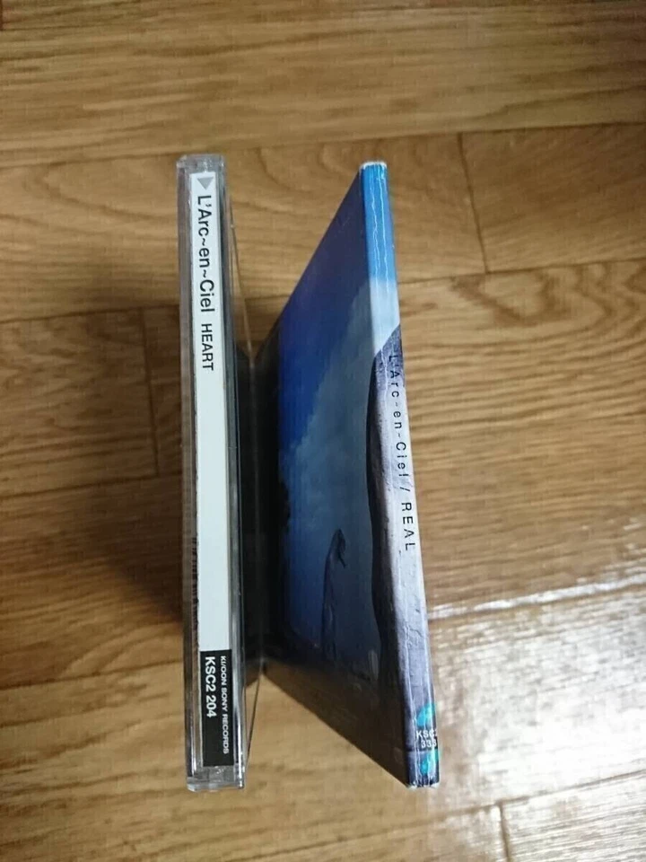 L'Arc-en-Ciel! Japan CD SET x2 【HEART】【REAL】 Album set(Used item)S08530 Foto 2 de 4
