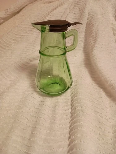 Vintage Hazel Atlas Green Uranium Depression Glass Syrup Pitcher w Lid 6” Tall