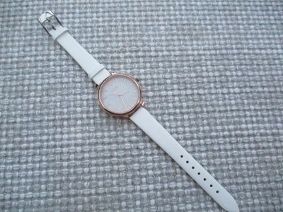 Damen Mond Quarz Uhr - großes Glitzer Zifferblatt - neues Lederarmband - *gratis Versand