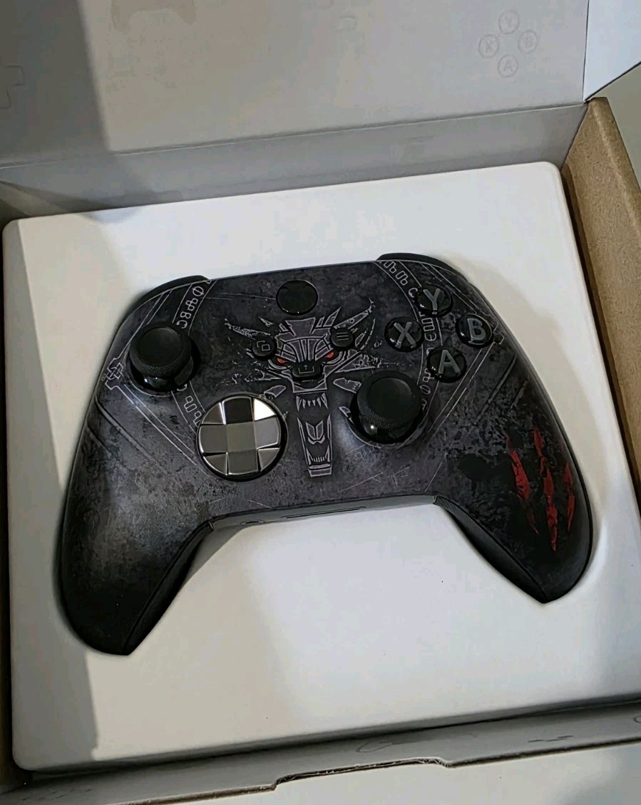 Picture 1 of 3