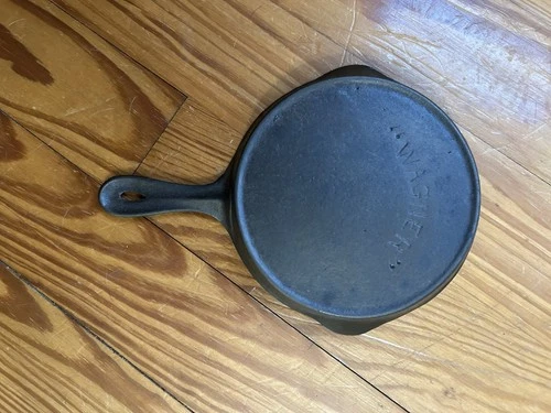 Vintage “WAGNER" ARC Logo Toy Skillet