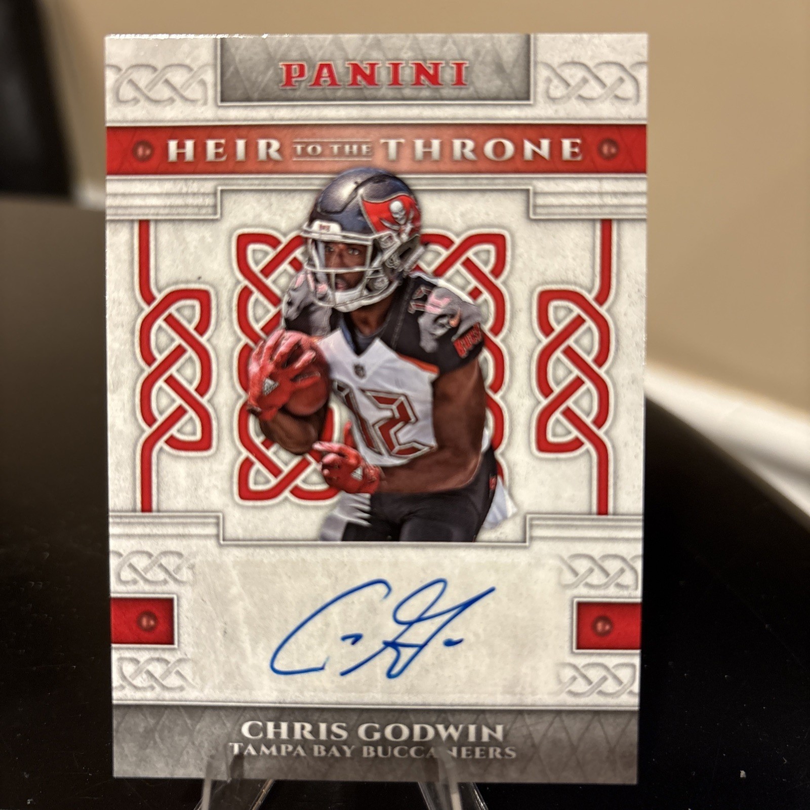 Chris Godwin Panini Heir to the Throne Signatures #HTSCG Base