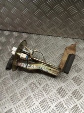 Pompe à essence Mazda 121