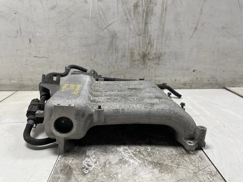 Hyundai Santa Fe 2003 2,7 L colector de admisión superior OEM+ Foto 4 de 4