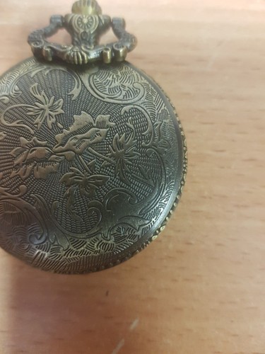 Vintage Quartz Pocket Watch - Needs New Battery - Picture 7 of 12
