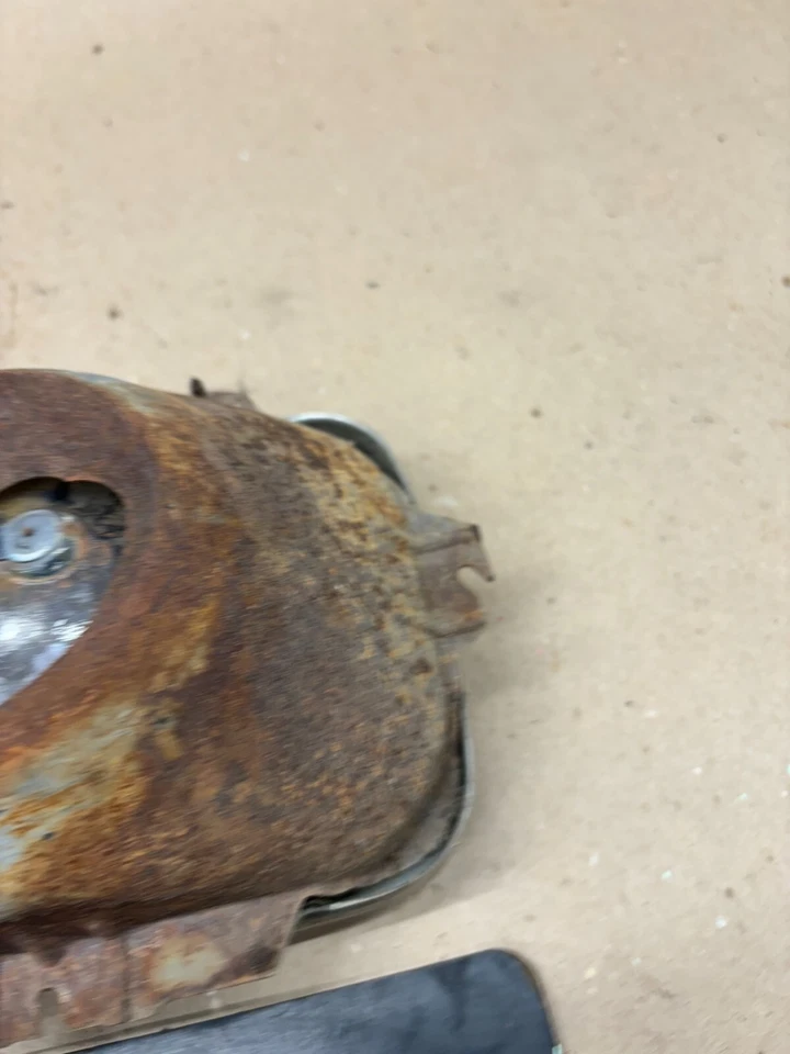 1981 年 83 86 1990 年道奇 D100 D150 D350 头灯桶安装和铬环 原始设备制造商 — 第 3/4 张图片