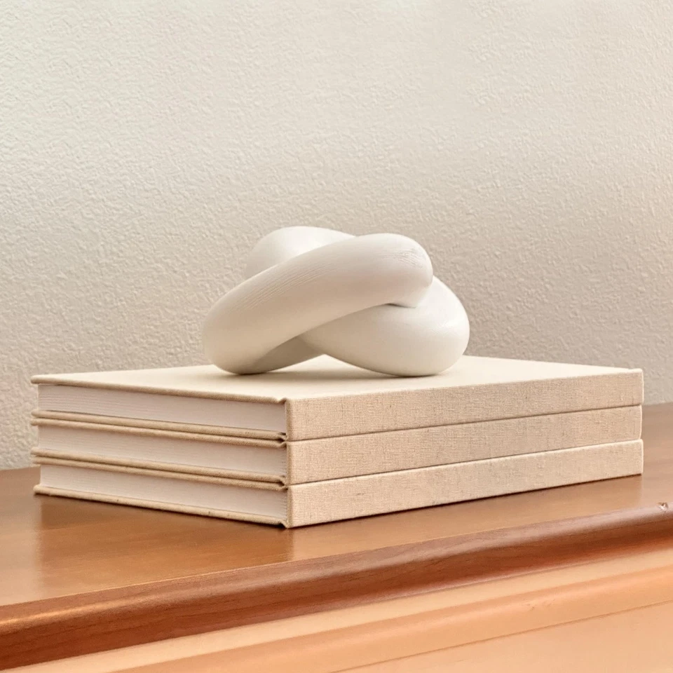 Decorative Book Set | Set of 3 Real Linen Covered Book Set | Extra Large Book... Foto 2 de 4