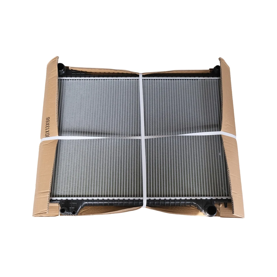 New LR092461 Radiator Assembly For Jaguar F-Pace Land Rover 2018-2025  - Image 2 of 4