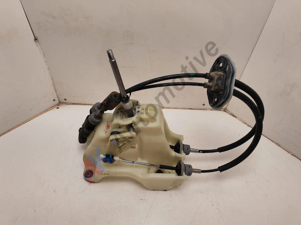 Kia Sportage MK3 2010-2016 Manual Gear Selector Shifter with Cables 45700-3WXXX - Image 2 of 4