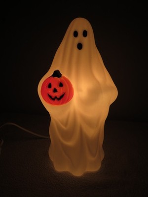 VTG 1995 Empire 9'' Halloween Ghost Carrying Pumpkin Lighted Tabletop Blow Mold