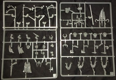 WARHAMMER *Age of Sigmar* 4x CHAOS MARAUDERS im Gussrahmen OOP GW Guter Zustand!